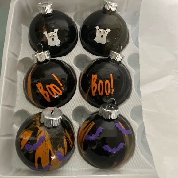 Halloween ornaments 6 bulbs to a set - Picture 9 of 9
